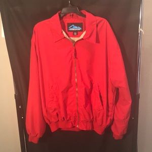 Tri-Mountain mens size L red windbreaker